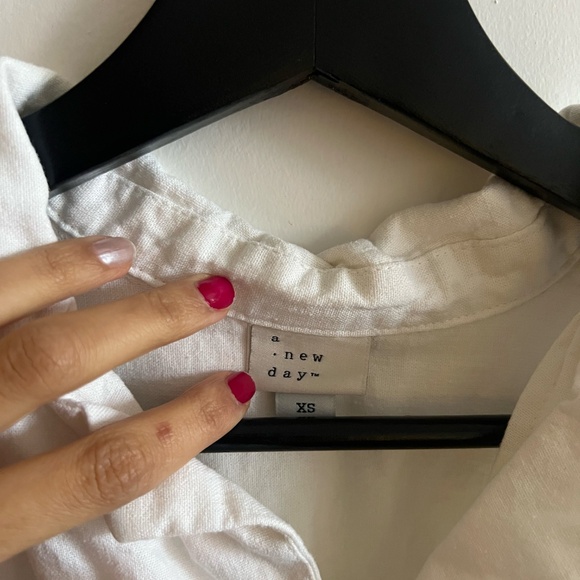 White button up shirt - Picture 2 of 3